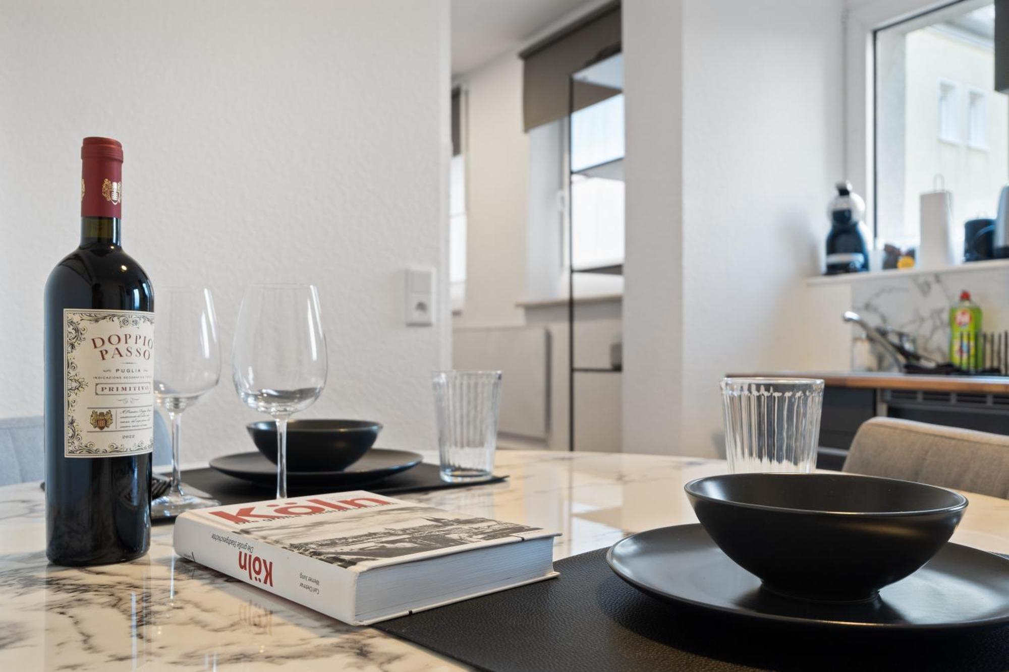Modernes Apartement Am Rhein In Ruhiger Lage Cologne Exterior photo